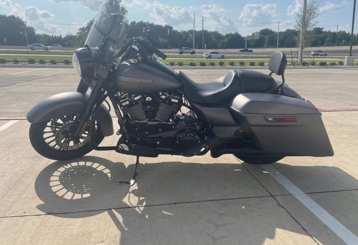 2017  Harley Davidson Road king special available for sale