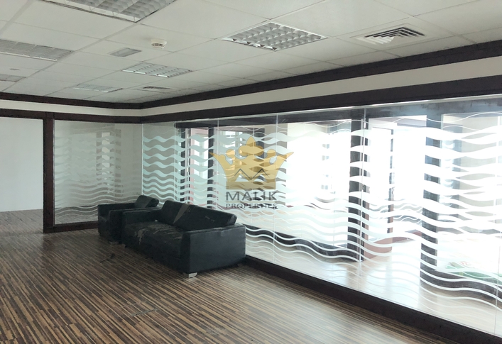 Fitted|Glass Partitioned |2 Manager Room