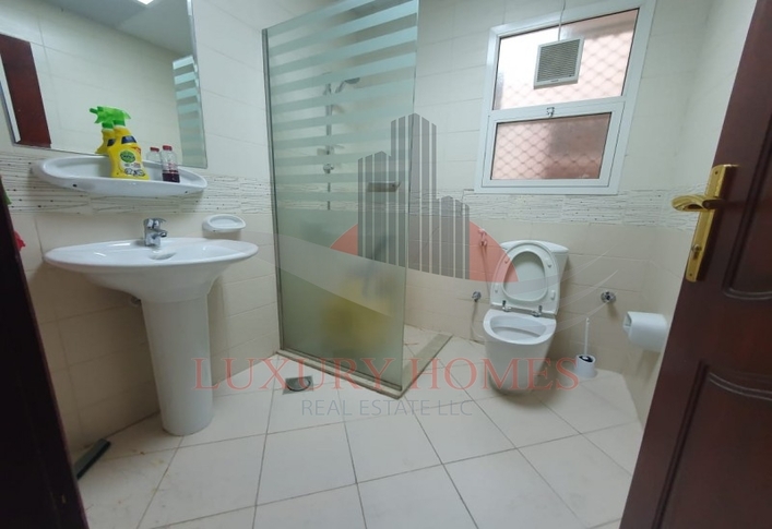 Beautiful Very Spacious Apartment on a Main Road