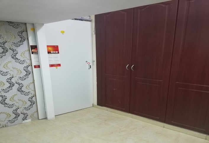 Loft Type Closed Partition with Big Wardrobe and Sharing Bathroom