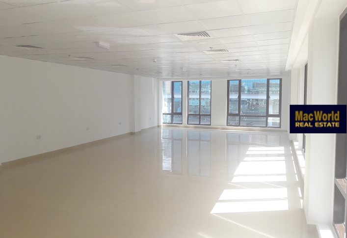 Chiller Free Office Next To Metro at Sheikh Zayed Road