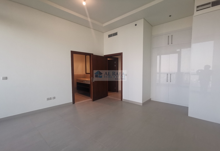 4 Bhk Penthouse in Burj Vista, Vacant Available