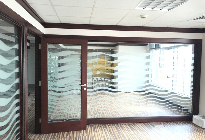 Fitted|Glass Partitioned |2 Manager Room