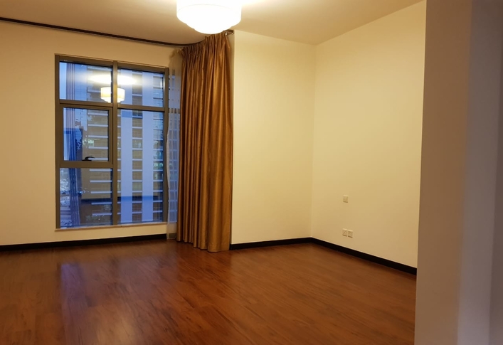 2 Bedroom, Maid's room in Green Lakes