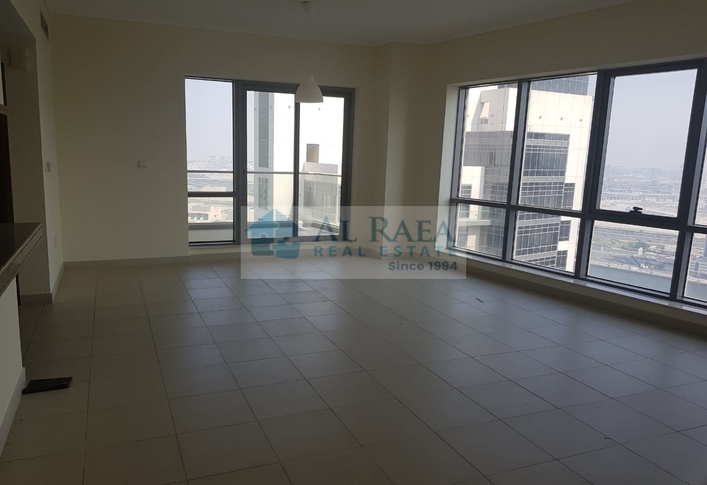 Spacious 1 bed with Business bay and lake view