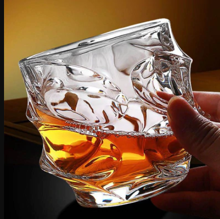Buy Most Elegant Whiskey Glasses Online In Dubai at Casa De Cristal Website