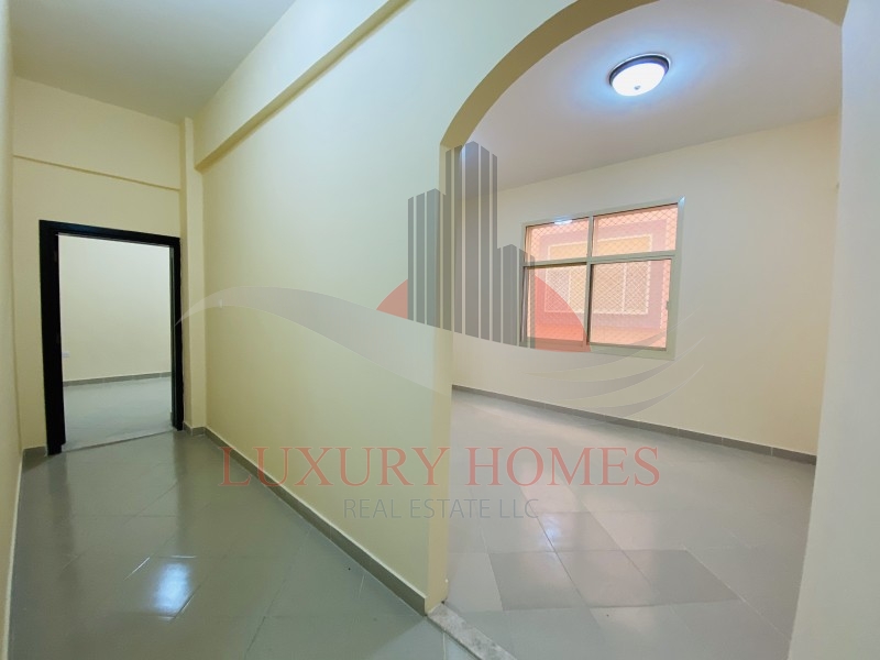 Spacious Flat with 2 Bathrooms Elevator Basement