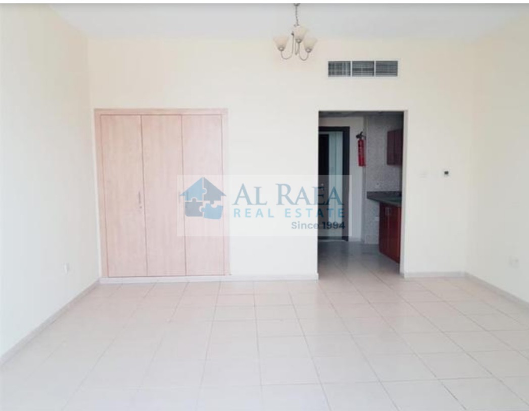 Neat And Clean Studio In Emirates Cluster With Balcony